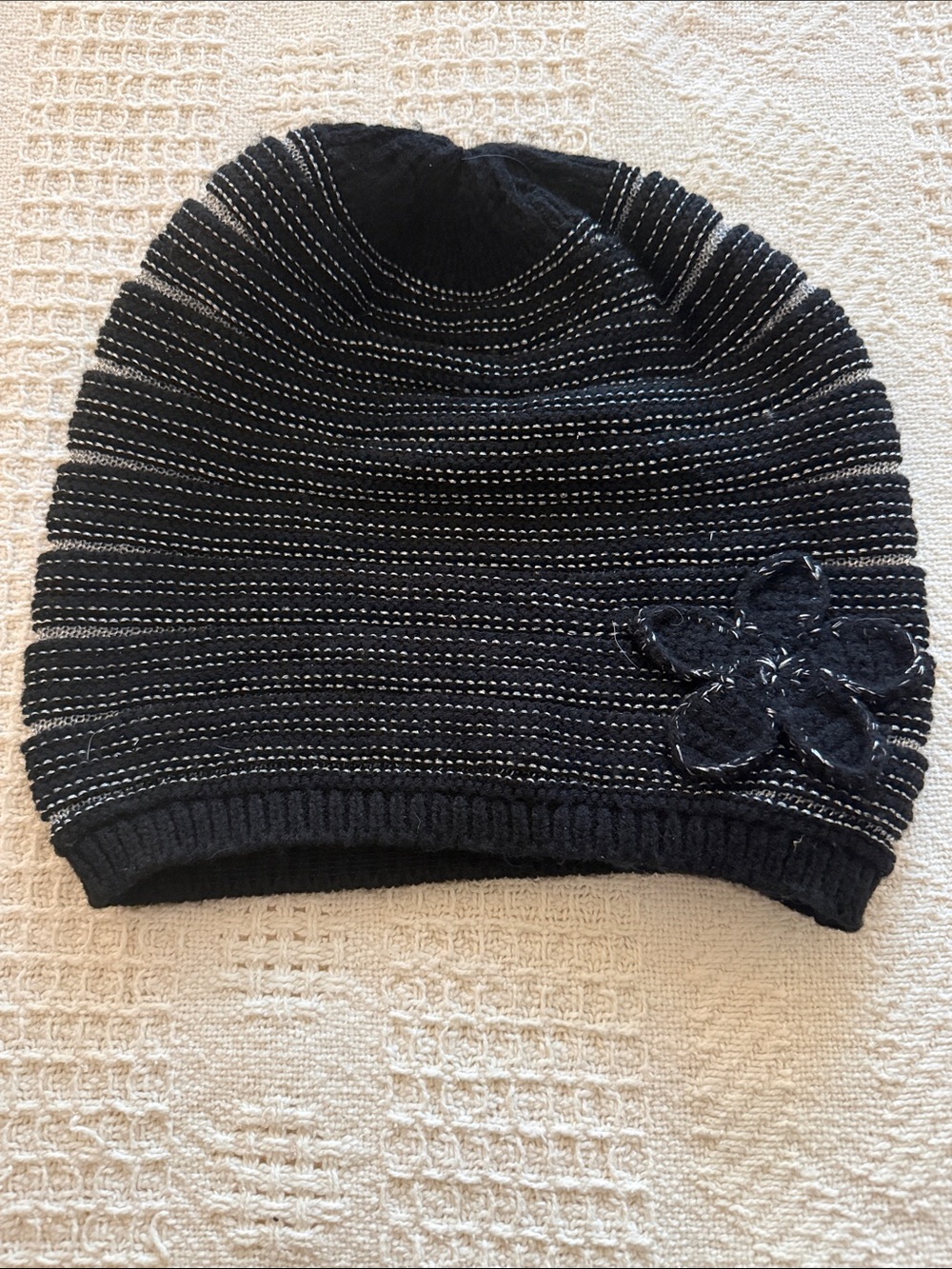 Icing Slouchy Black Silver Striped Metallic Knit Side Flower Beanie OS
.